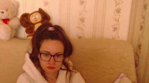 say meow and send tip  online show from March 5, 10:33 am