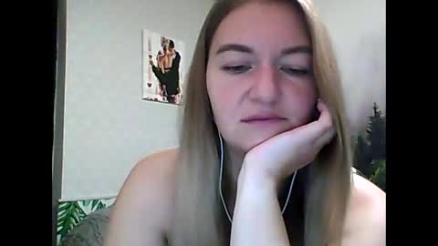 Daisy online show from September 19, 10:09 pm