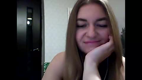 Daisy online show from December 17, 11:42 pm