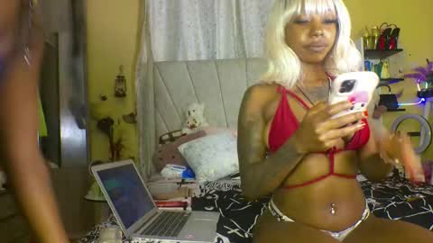 candyspicee online show from September 15, 4:04 pm