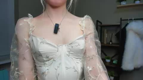 Kate online show from February 5, 5:05 pm