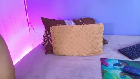 Isabella online show from January 16, 3:35 pm