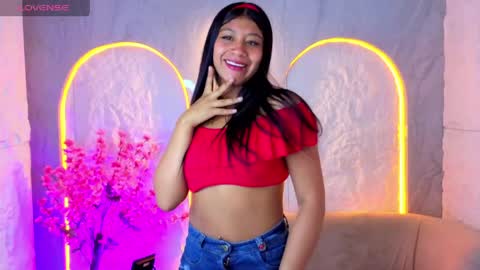 Canela  online show from May 12, 3:04 am