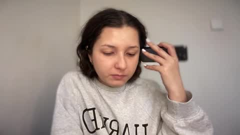 Emma online show from November 19, 6:24 am