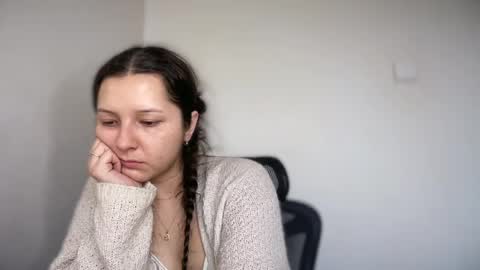 Emma online show from April 20, 7:44 am