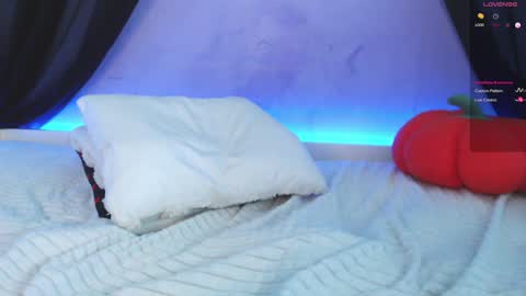 Viola Marika and Visma  online show from October 16, 12:19 pm