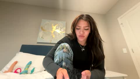 caramelmami26 online show from February 26, 7:35 pm