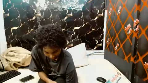 caramelminxx_ online show from July 3, 8:20 am