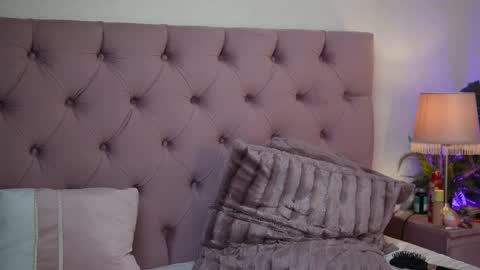  Carina  online show from April 17, 9:06 pm