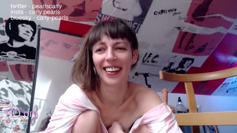 Carly Pearls online show from October 25, 5:26 am