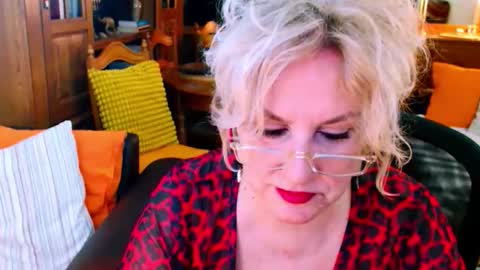 Carmen online show from November 24, 9:00 am