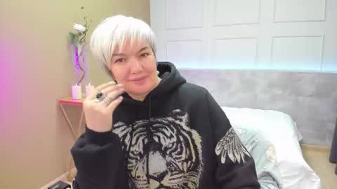 Carmen online show from October 2, 9:09 pm