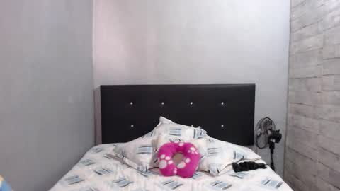 Caro milf  online show from November 4, 6:02 pm