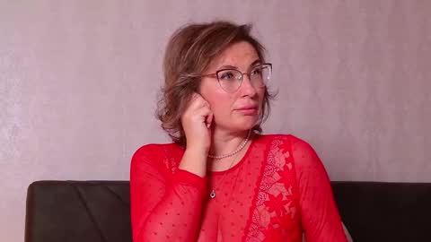 CaroJhones online show from November 18, 5:52 am