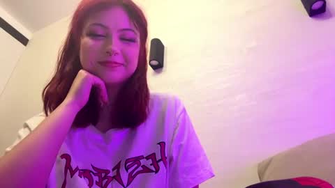 Eliza online show from July 4, 6:04 pm
