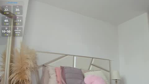 carolina_t online show from September 14, 9:23 pm