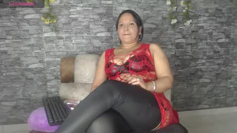 Camelia online show from October 11, 1:32 am