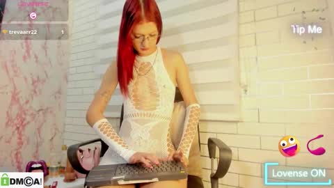 caroline daring online show from December 4, 5:03 pm