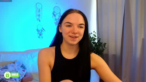 Mary and Carol online show from April 9, 11:48 am