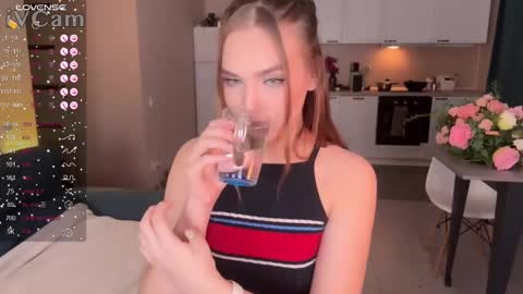 Caro online show from February 10, 11:02 pm