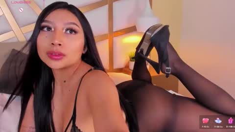 Caroline online show from September 14, 2:15 pm