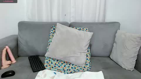 Caroline  online show from October 7, 6:56 pm