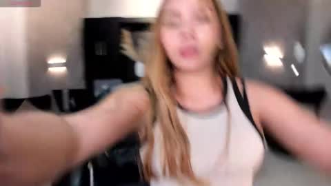 Caro online show from December 5, 10:16 am