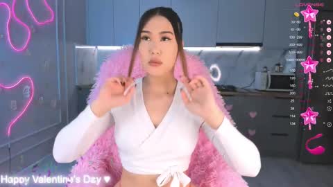 Yummi online show from February 15, 10:00 pm