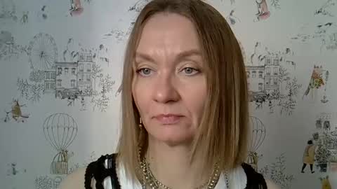 carra_hut online show from November 4, 12:21 pm