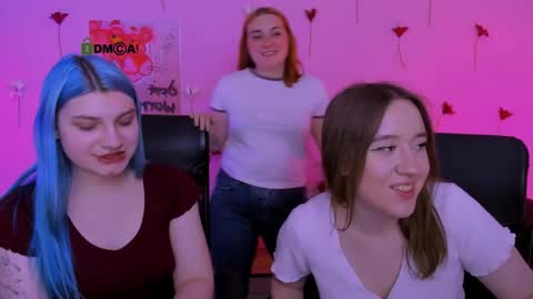 casey_meow_ online show from April 10, 2:12 pm