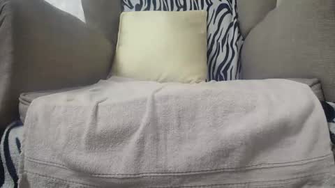 Cassandra joy online show from December 4, 5:21 am