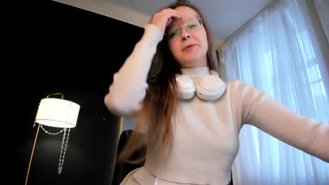 assie online show from January 15, 12:22 pm