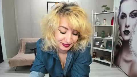 CassieJonas online show from March 26, 4:36 am