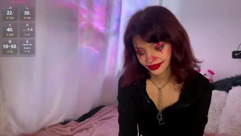 Cassy online show from April 1, 4:37 pm