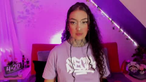 Cata green model independient online show from January 20, 9:53 pm