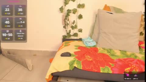 cataleya19__ online show from October 6, 10:43 am