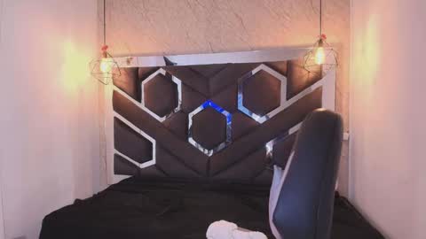 Cataleya online show from December 19, 11:13 am