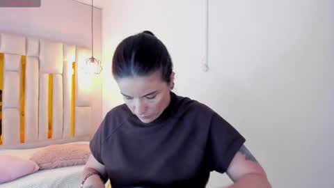 Cataleya online show from October 14, 10:51 am