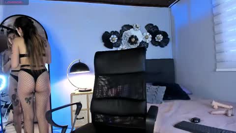 Catalina online show from February 24, 11:52 am