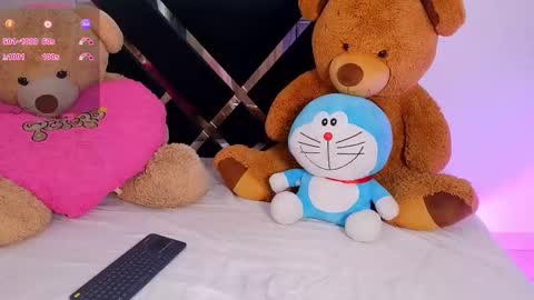 Catalina  online show from February 26, 11:37 pm