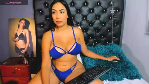 Catalina online show from April 16, 6:07 pm