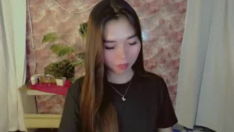 catherine_365 online show from May 10, 9:28 pm
