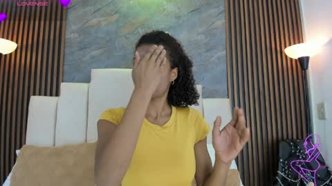 catiusca_reyes_03 online show from April 7, 12:07 pm