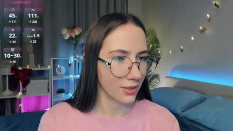 Josie Manesi online show from March 12, 7:47 pm