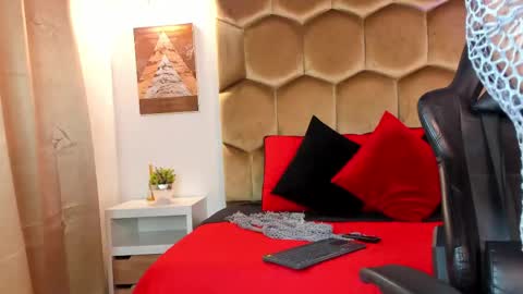 celene_rosejs online show from April 30, 4:07 am