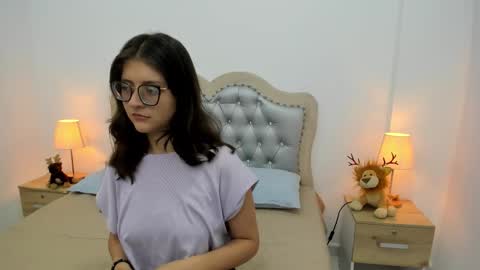 Celeste Calderon online show from December 19, 11:35 am