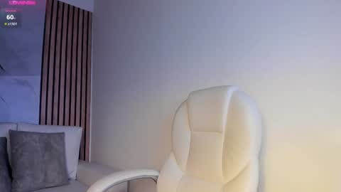 CELEST   online show from December 3, 9:23 pm