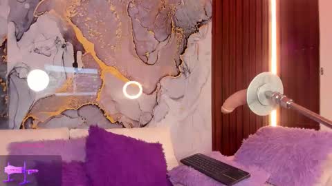 Hello guys my name is Sofi and Lizzie and  Vanessa online show from February 3, 1:16 am