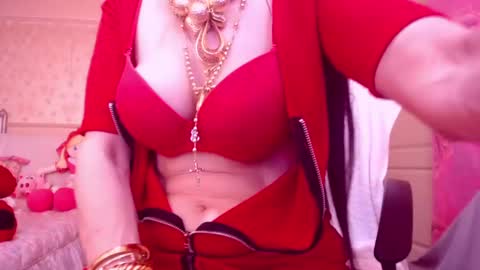 Cerise online show from March 2, 12:53 am