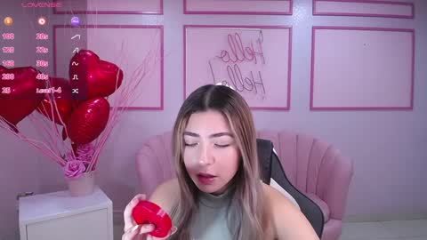 channel_blonde_a online show from February 13, 4:39 pm